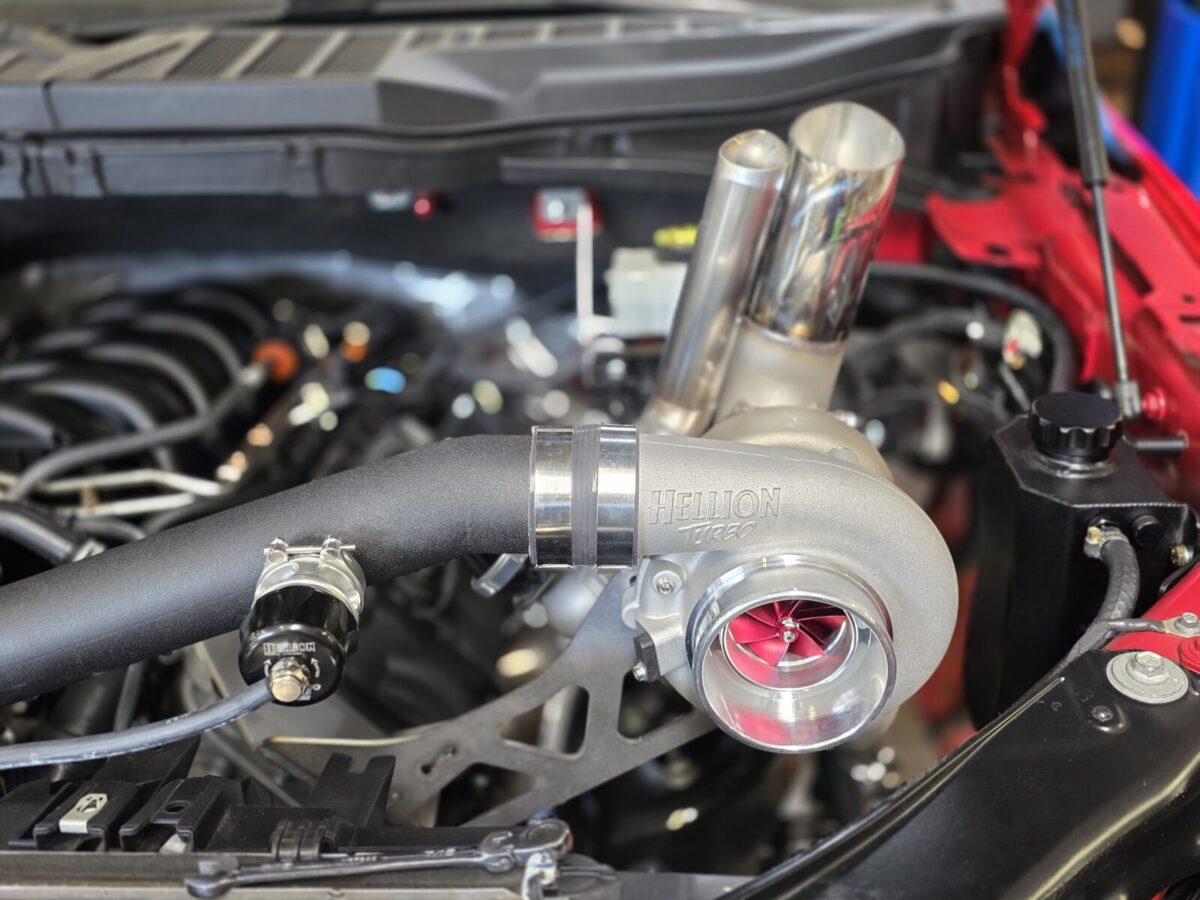 Hellion 2022+ Ford Raptor R 5.0L Top-Mount "Mirror Image" Twin Turbo system - Image 2